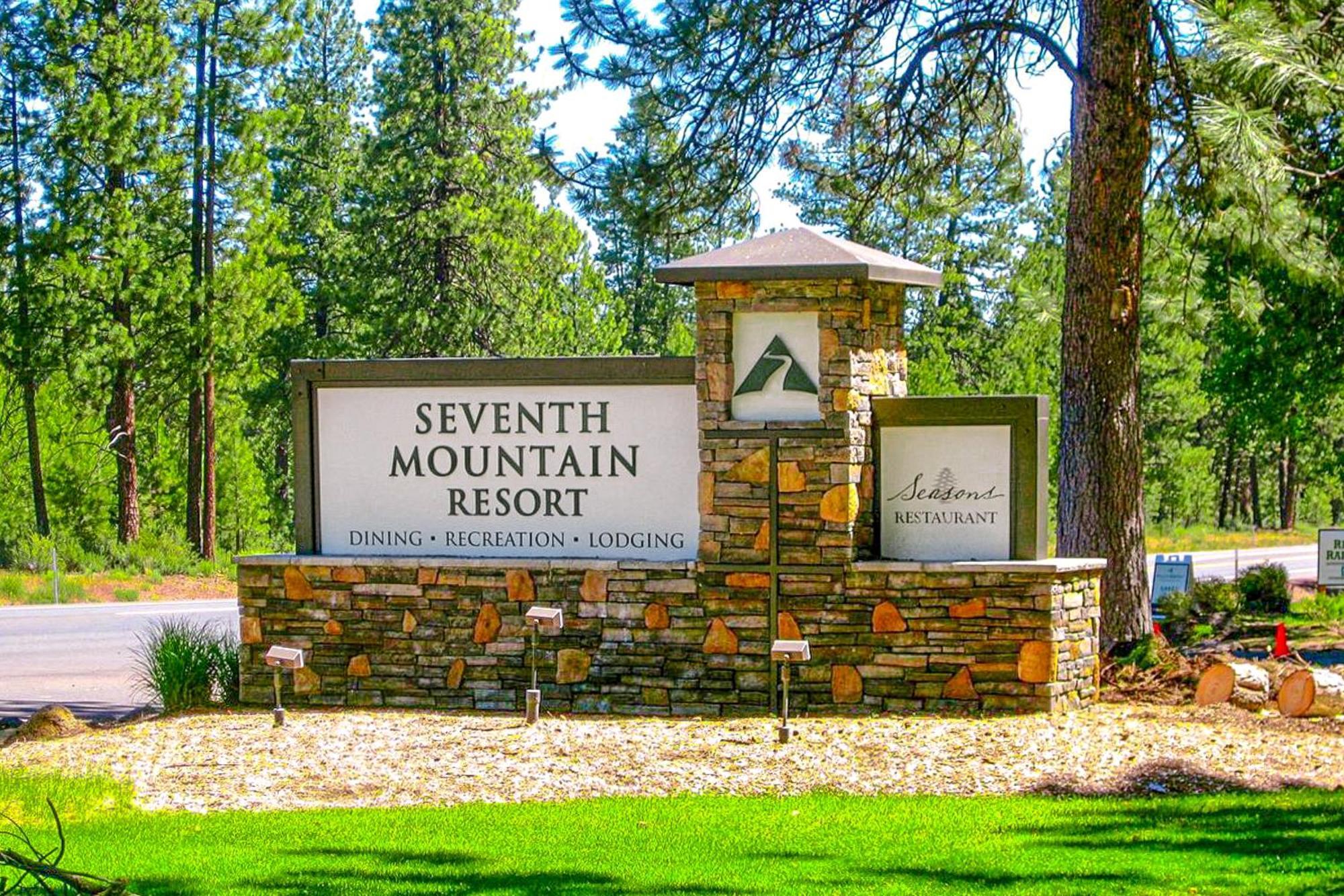 Seventh Mountain Bend Quarto foto